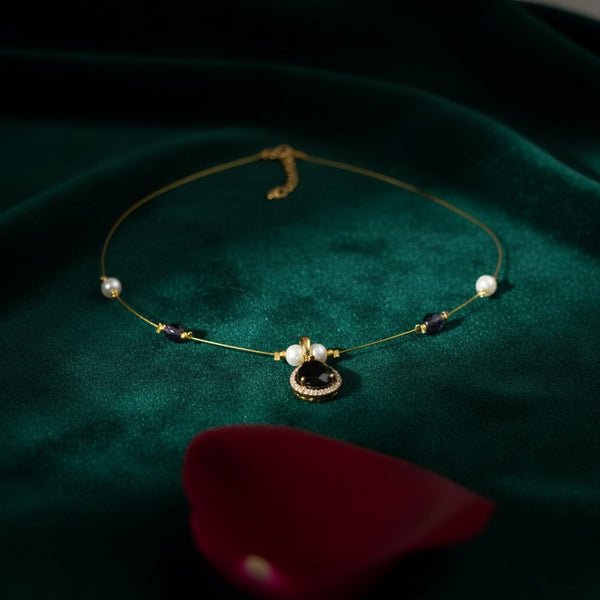 Invisible Chain with Diamond